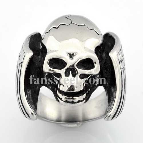 FSR13W63 Wings skull biker ring